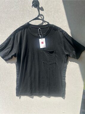 Men's Black “Snap-Away “ shirt new with tags mens size small  #497